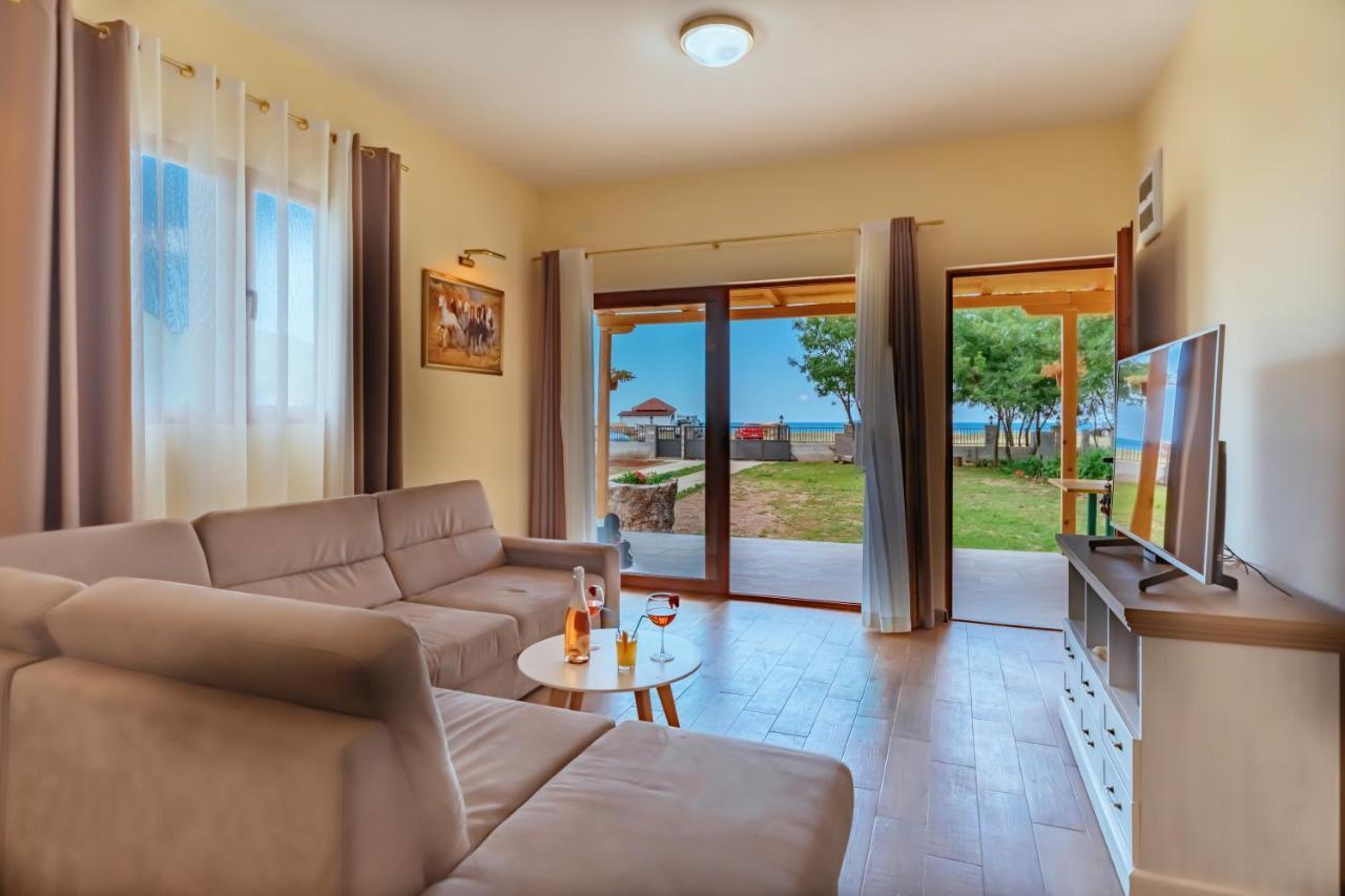 Holiday Home Sea Petrovac エクステリア 写真