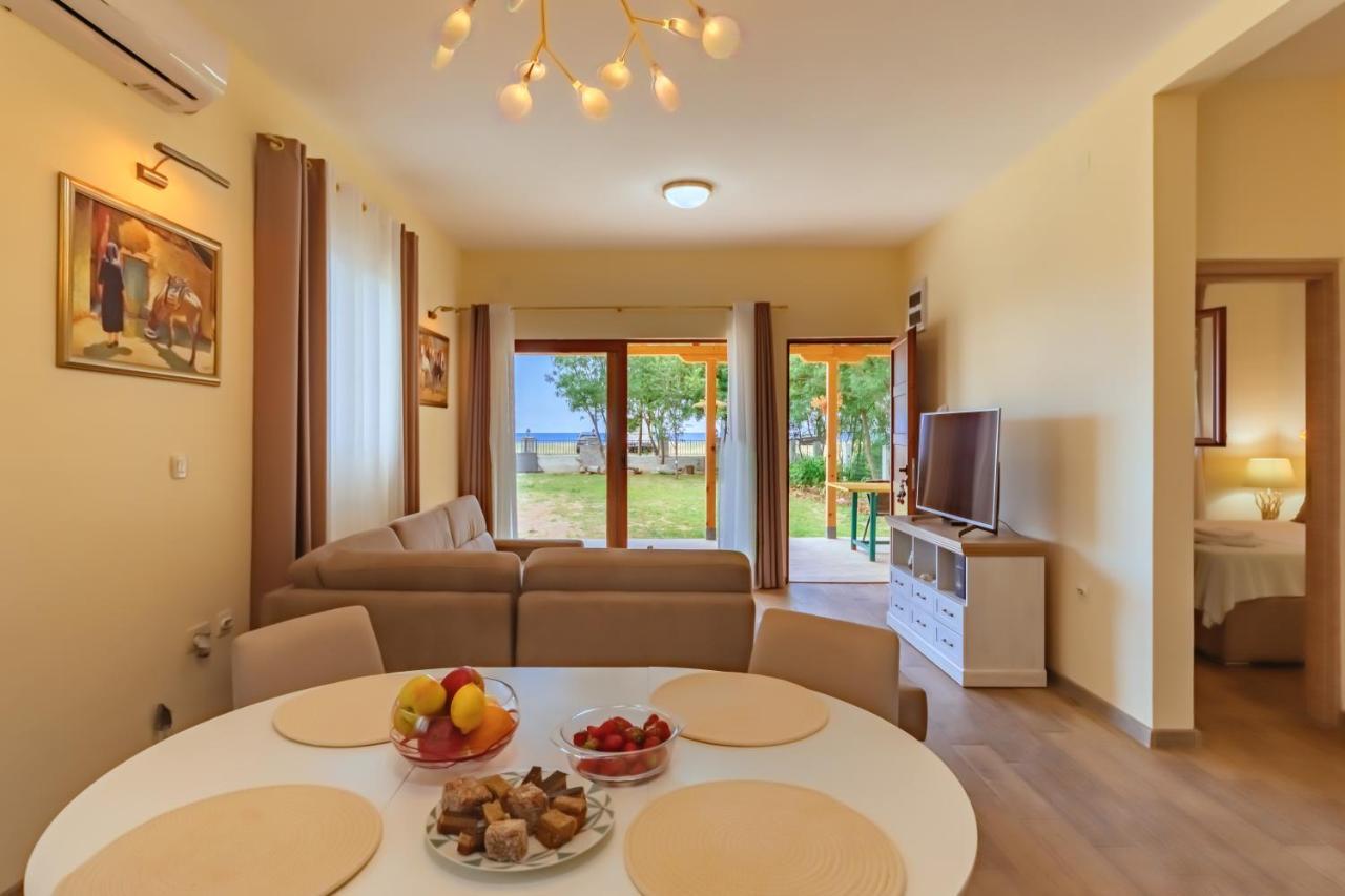 Holiday Home Sea Petrovac エクステリア 写真